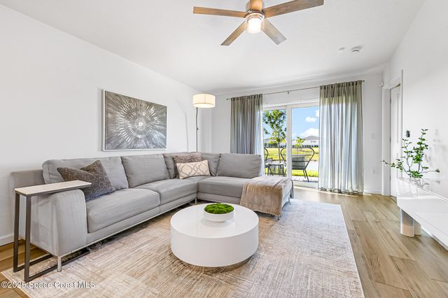 1377 Colebrook Circle SW, Palm Bay, FL 32908