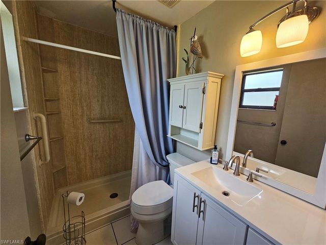 9630 Villa DR 8, Fort Myers, FL 33905