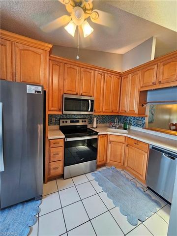 9630 Villa DR 8, Fort Myers, FL 33905