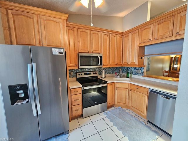 9630 Villa DR 8, Fort Myers, FL 33905