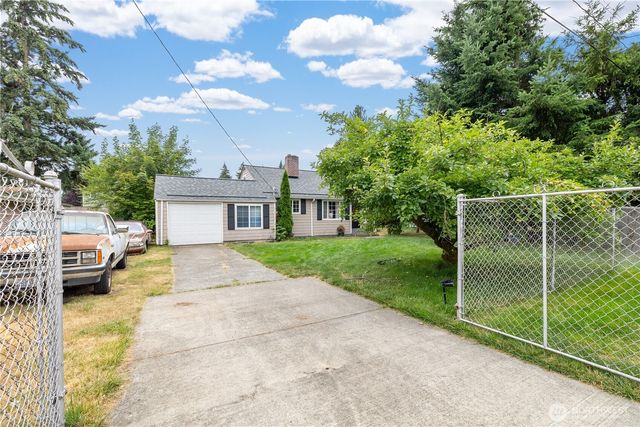 8316 121st Street SW, Lakewood, WA 98498
