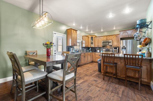 88 Hawkins Lane, Clay City, KY 40312