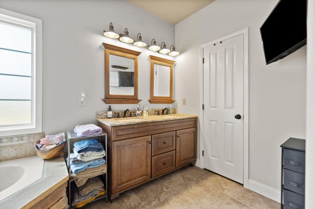 88 Hawkins Lane, Clay City, KY 40312