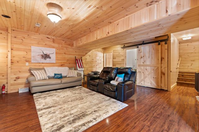 88 Hawkins Lane, Clay City, KY 40312