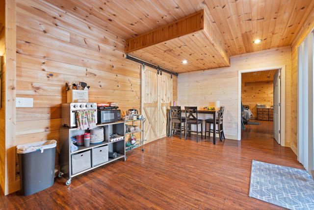 88 Hawkins Lane, Clay City, KY 40312