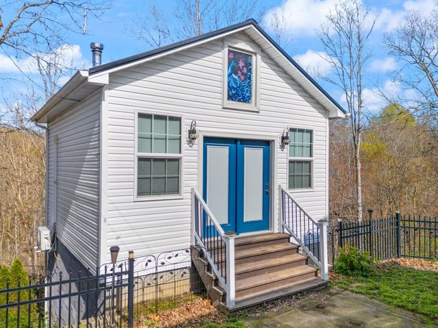 88 Hawkins Lane, Clay City, KY 40312