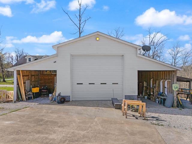 88 Hawkins Lane, Clay City, KY 40312