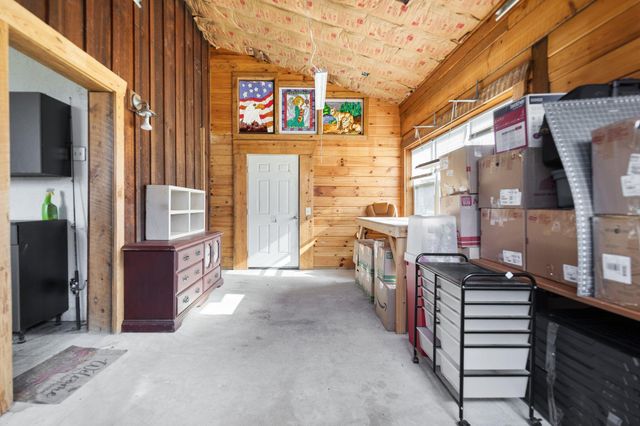 88 Hawkins Lane, Clay City, KY 40312