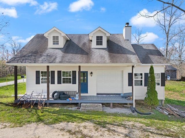 88 Hawkins Lane, Clay City, KY 40312