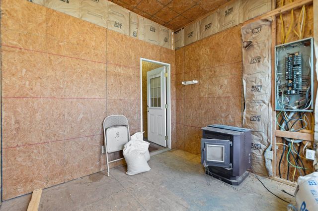 88 Hawkins Lane, Clay City, KY 40312