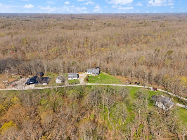 88 Hawkins Lane, Clay City, KY 40312