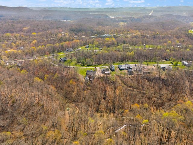 88 Hawkins Lane, Clay City, KY 40312