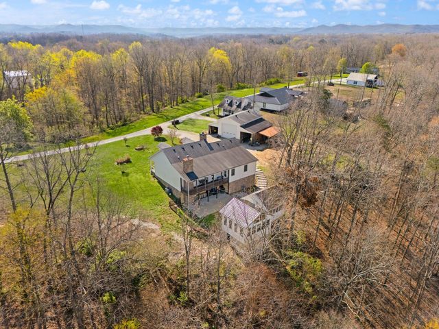 88 Hawkins Lane, Clay City, KY 40312