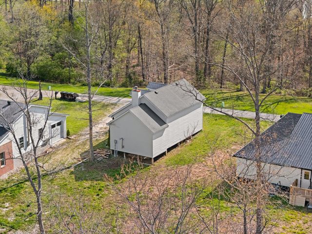 88 Hawkins Lane, Clay City, KY 40312