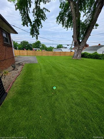 11414 Burt Road, Detroit, MI 48228