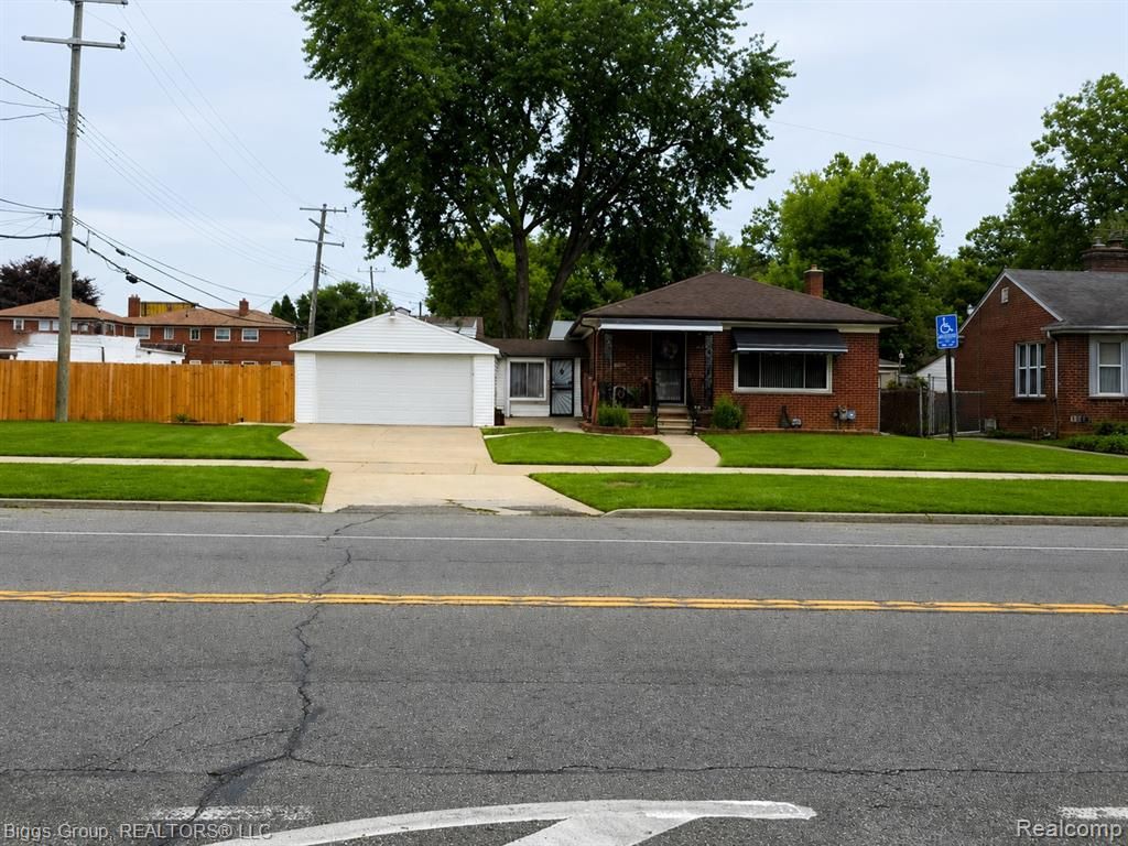 11414 Burt Road, Detroit, MI 48228