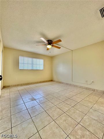 3706 Broadway 30, Fort Myers, FL 33901