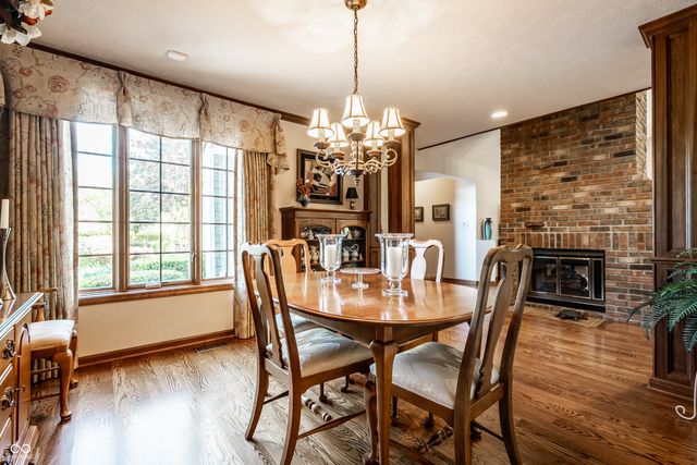 4682 Brentwood Court, Zionsville, IN 46077