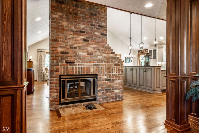 4682 Brentwood Court, Zionsville, IN 46077