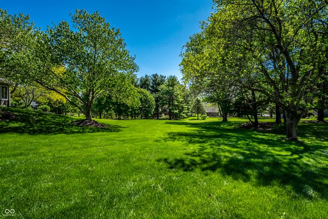 4682 Brentwood Court, Zionsville, IN 46077
