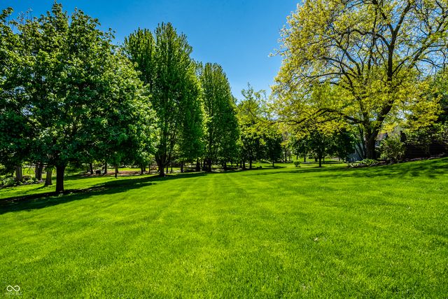 4682 Brentwood Court, Zionsville, IN 46077