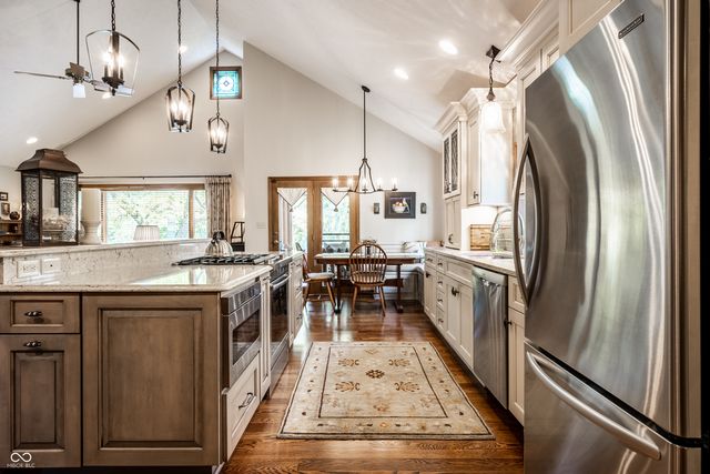 4682 Brentwood Court, Zionsville, IN 46077