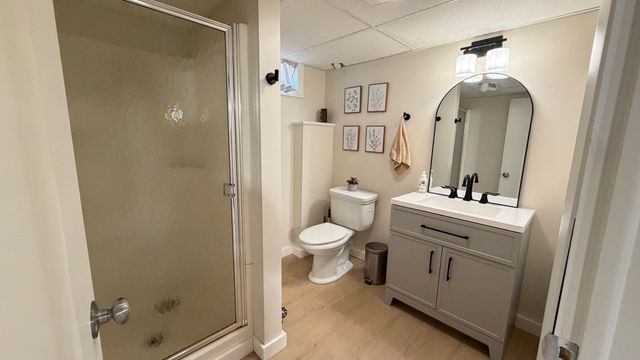 229 Mccarthy Ave, Chicopee, MA 01020