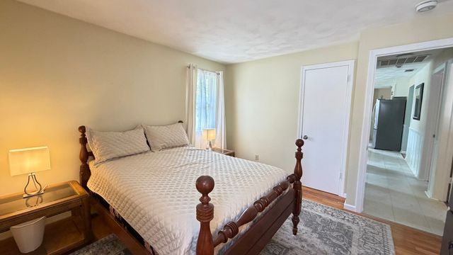 229 Mccarthy Ave, Chicopee, MA 01020