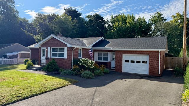 229 Mccarthy Ave, Chicopee, MA 01020