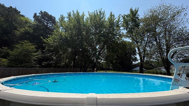 229 Mccarthy Ave, Chicopee, MA 01020