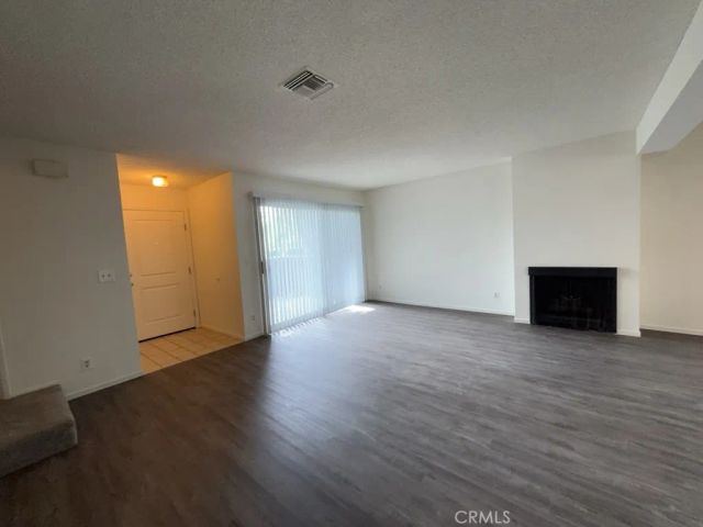 18550 Hatteras Street 21, Los Angeles, CA 91356