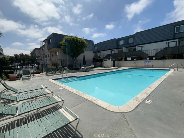 18550 Hatteras Street 21, Los Angeles, CA 91356