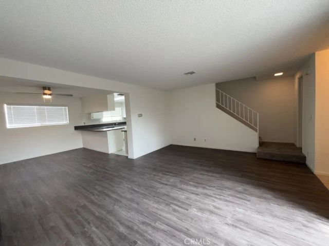 18550 Hatteras Street 21, Los Angeles, CA 91356