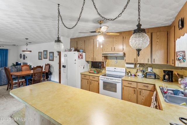 6276 MAGNOLIA Street, Keystone Heights, FL 32656