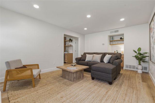 4122 Heartstone Drive, Grapevine, TX 76051