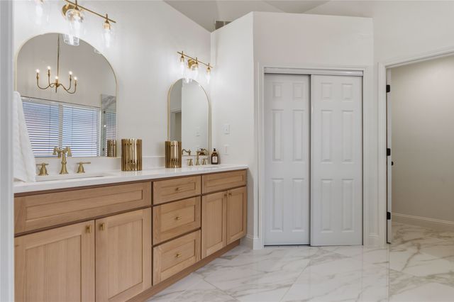 4122 Heartstone Drive, Grapevine, TX 76051