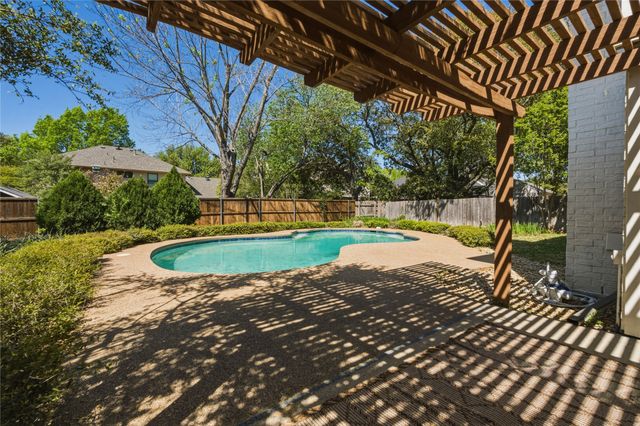 4122 Heartstone Drive, Grapevine, TX 76051