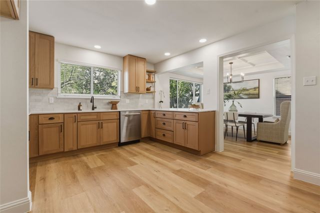 4122 Heartstone Drive, Grapevine, TX 76051