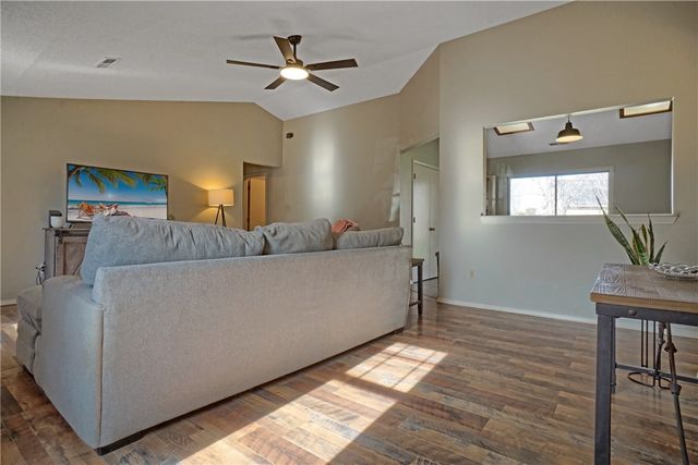 13 kirkcaldy Drive, Bella Vista, AR 72715