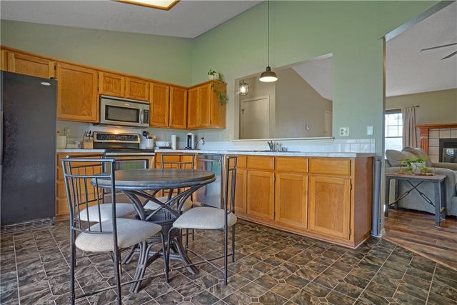 13 kirkcaldy Drive, Bella Vista, AR 72715