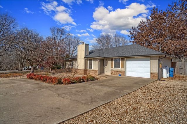 13 kirkcaldy Drive, Bella Vista, AR 72715