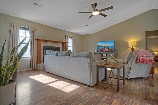 13 kirkcaldy Drive, Bella Vista, AR 72715