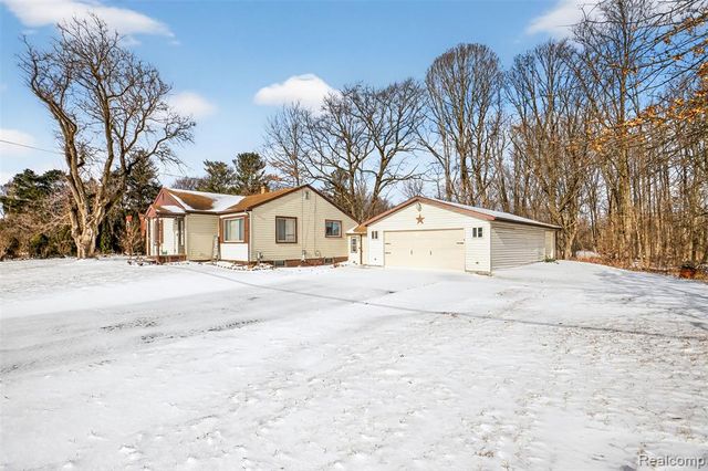 3241 Curtis Road, Birch Run, MI 48415