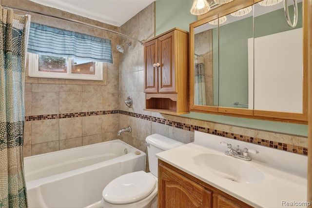 3241 Curtis Road, Birch Run, MI 48415