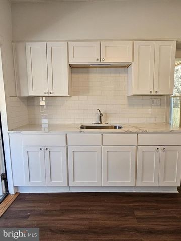 331 S 2ND ST, Saint Clair, PA 17970