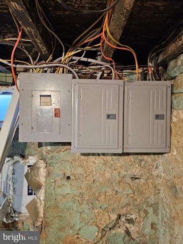 331 S 2ND ST, Saint Clair, PA 17970