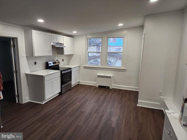 331 S 2ND ST, Saint Clair, PA 17970