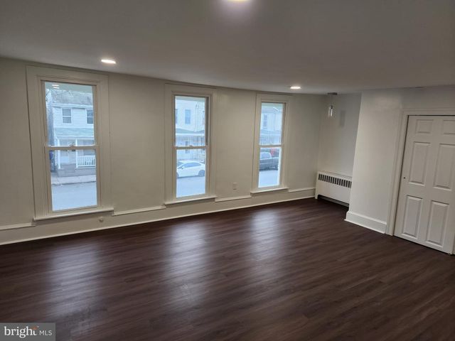 331 S 2ND ST, Saint Clair, PA 17970