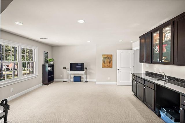 5605 Birkdale Drive, Lexington, NC 27295