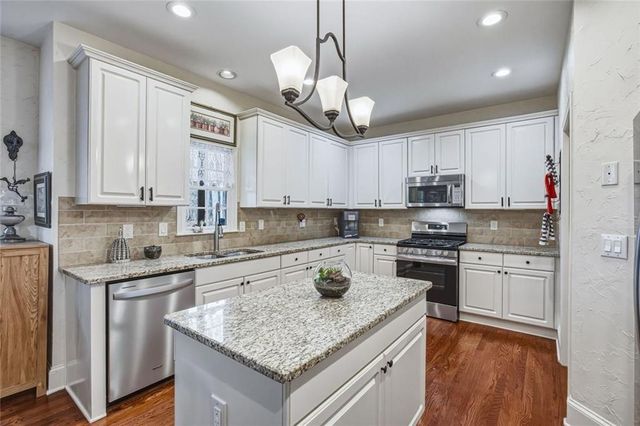 632 Goldenwood Court, Powder Springs, GA 30127